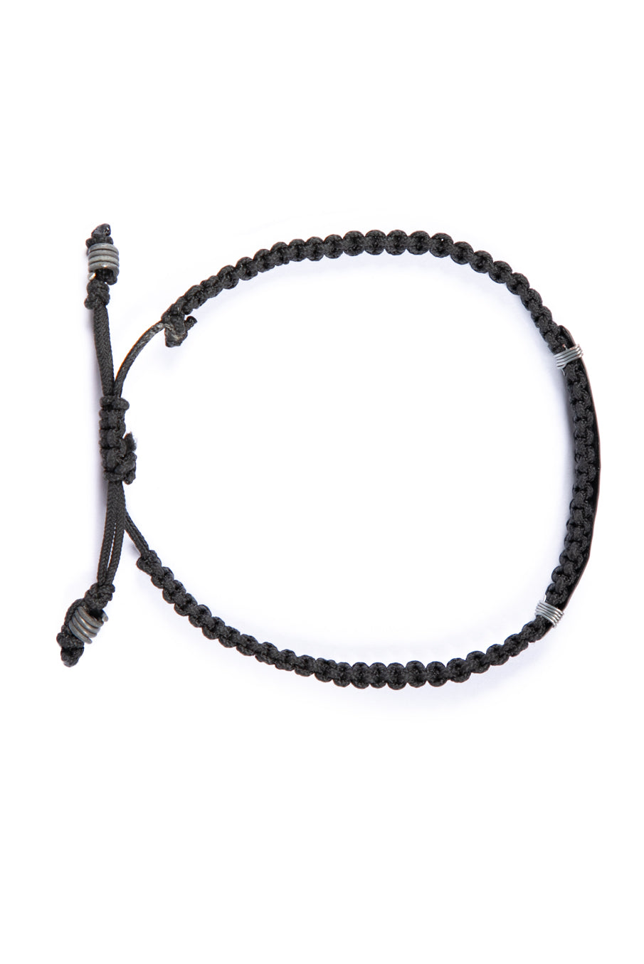 Hammered snare bracelet with lion stamp