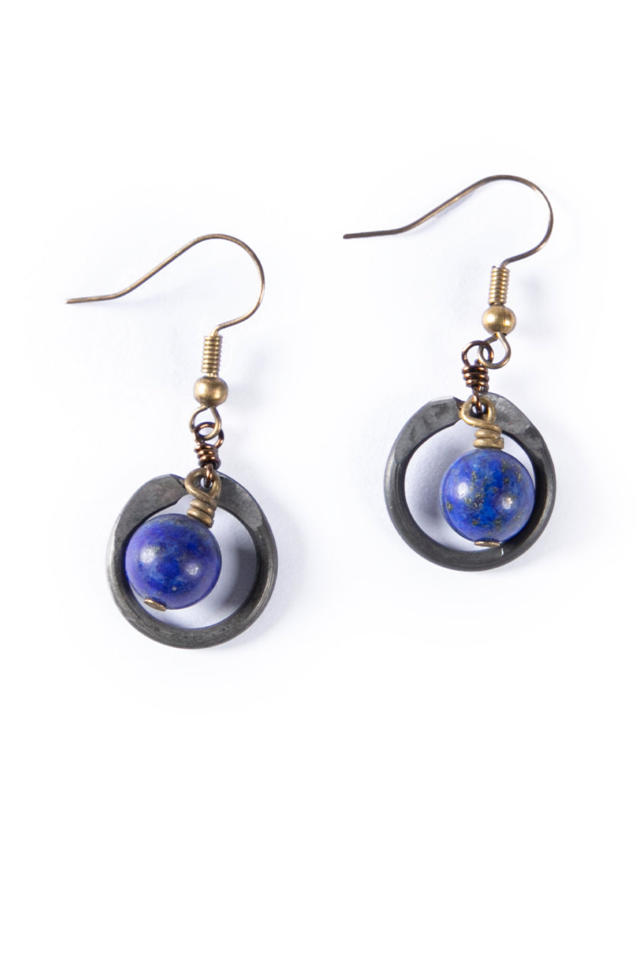 Snare chain earrings in lapis lazuli short