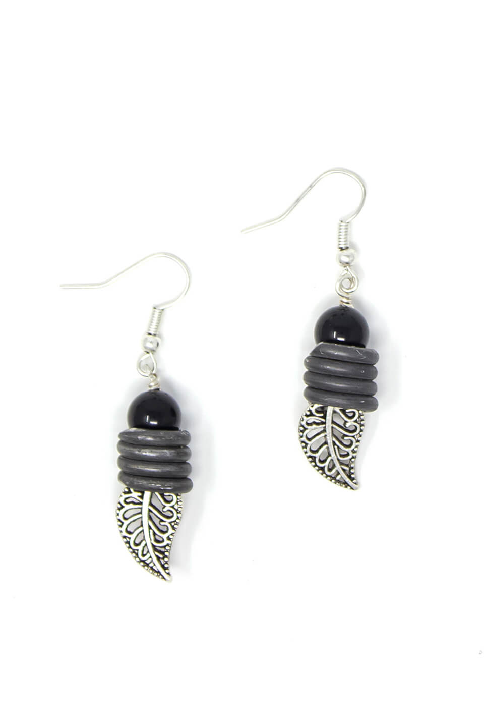 Snare leaf earrings
