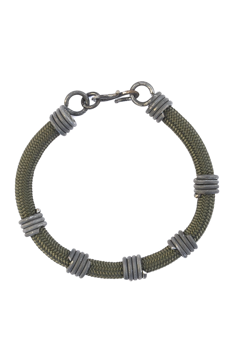 Paracord snare bracelet