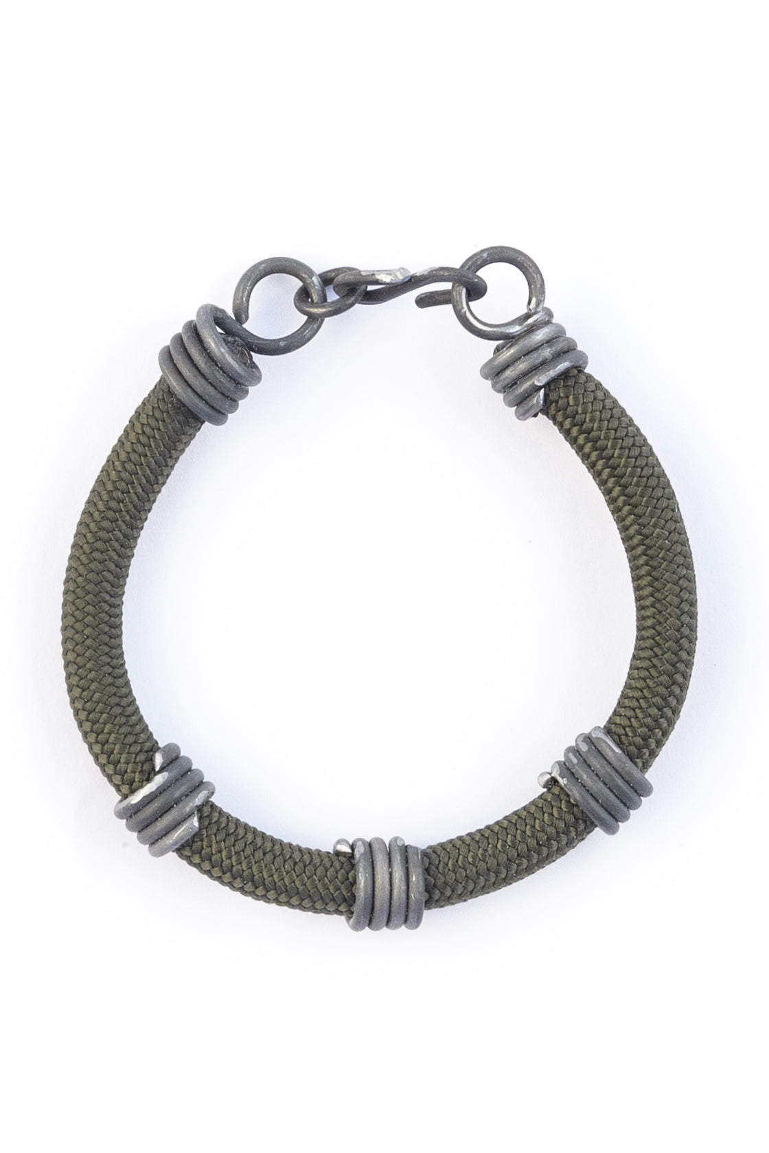 Paracord snare bracelet simple