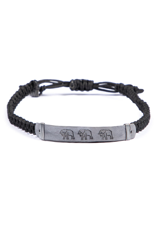 Hammered snare bracelet with elephant stamp