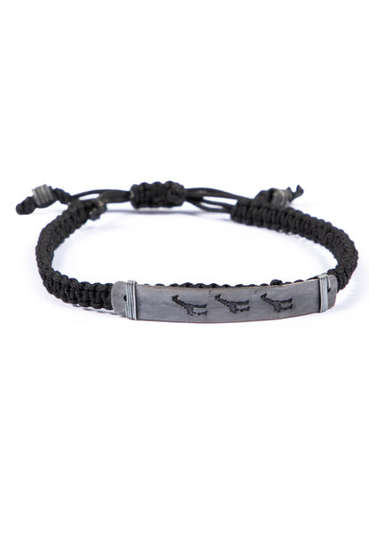 Hammered snare bracelet with giraffe stamp