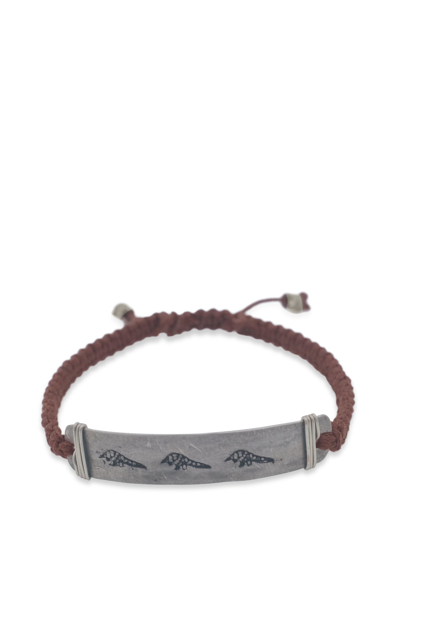 Hammered snare bracelet with pangolin stamp