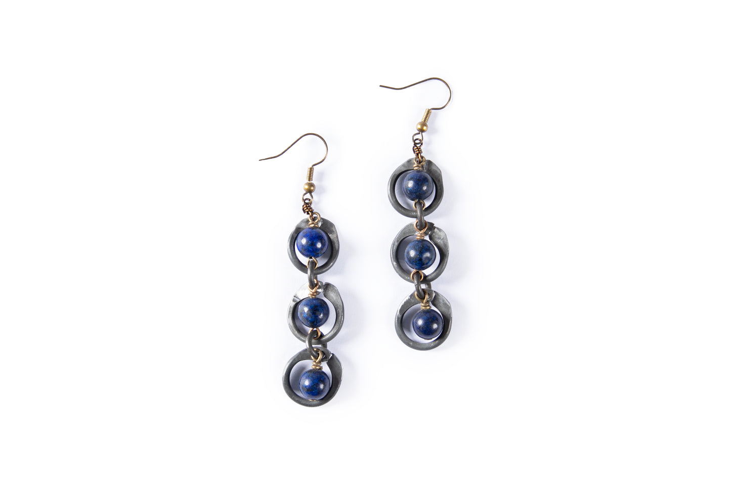 Snare chain earrings in lapis lazuli