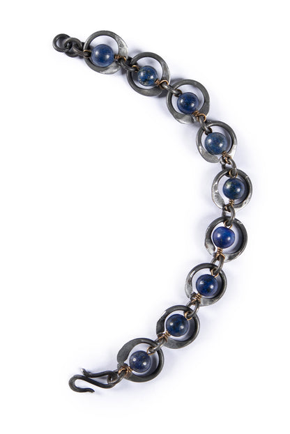 Snare chain bracelet in lapis lazuli