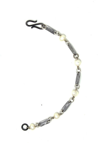 Snare links bracelet in white pearl