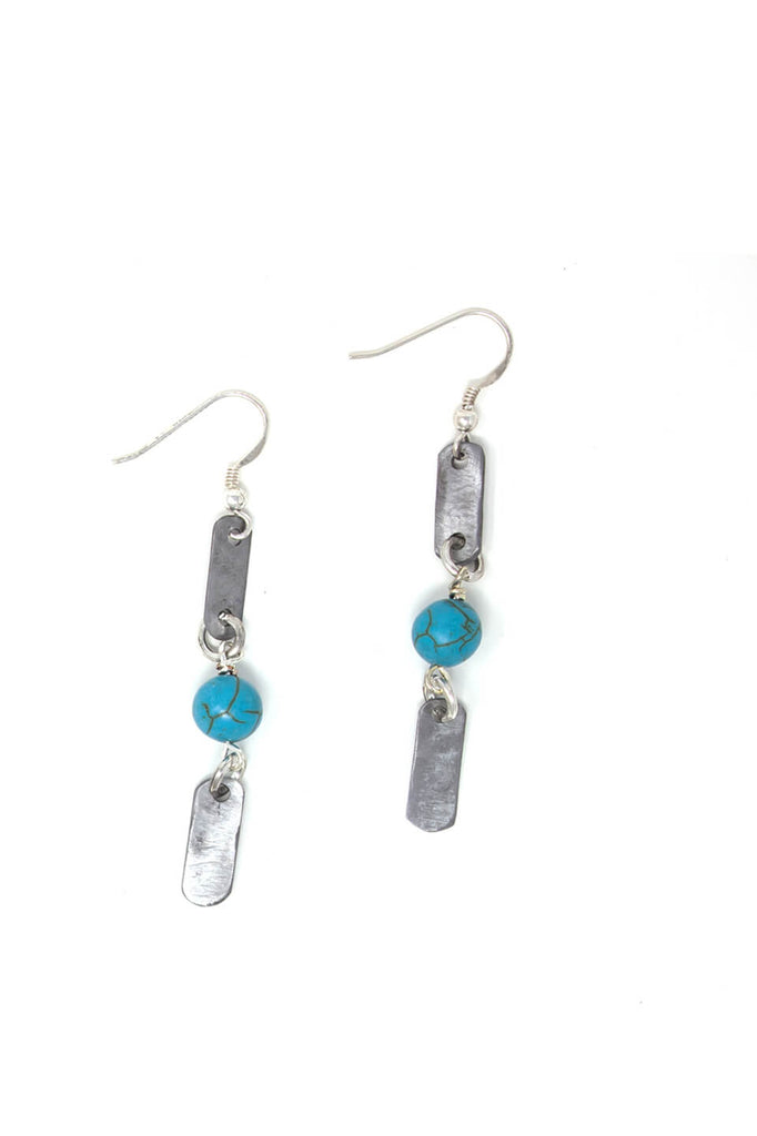 Snare links earrings in turquoise