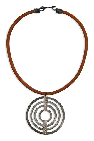 Concentric snare circle necklace